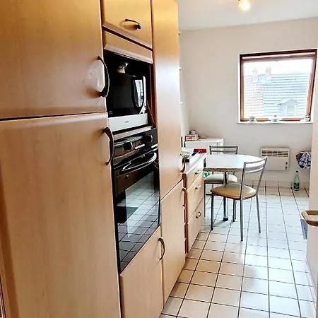 Homestay Cosy. 10mn Du Centre Et De La Gare. Garage Gratuit *