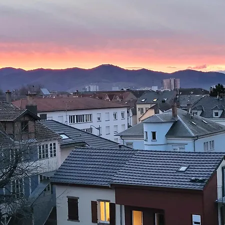 Cosy. 10mn Du Centre Et De La Gare. Garage Gratuit Colmar