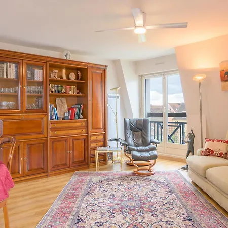 Séjour chez l'habitant Cosy. 10mn Du Centre Et De La Gare. Garage Gratuit