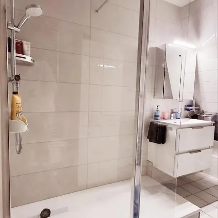 Cosy. 10mn Du Centre Et De La Gare. Garage Gratuit Homestay Colmar