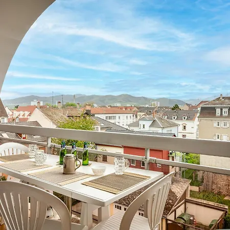Cosy. 10mn Du Centre Et De La Gare. Garage Gratuit Homestay