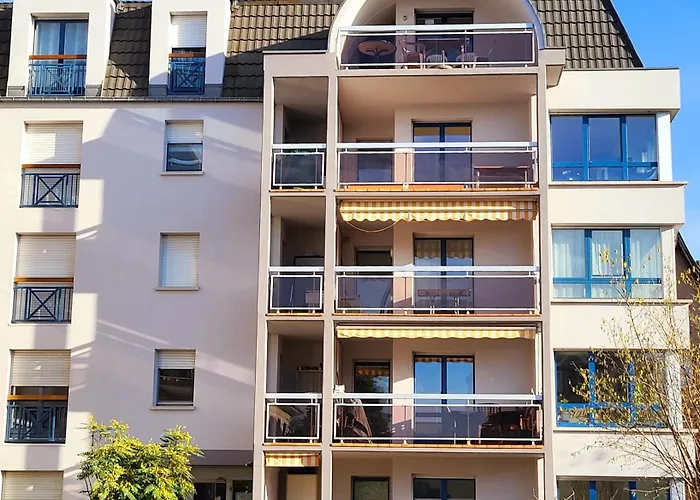 Cosy. 10mn Du Centre Et De La Gare. Garage Gratuit Privatunterkunft Colmar