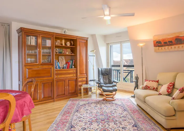 Privatunterkunft Cosy. 10mn Du Centre Et De La Gare. Garage Gratuit