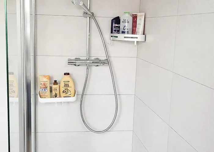 Cosy. 10mn Du Centre Et De La Gare. Garage Gratuit Colmar