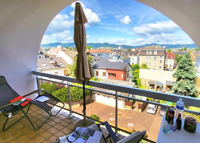 Cosy. 10mn Du Centre Et De La Gare. Garage Gratuit